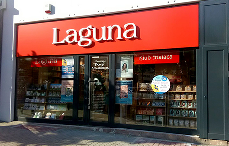 knjižara u kragujevcu dočekuje čitaoce za noć knjige  laguna knjige