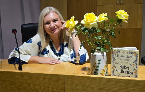 ruže zamirisale u trsteniku laguna knjige