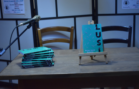 roman lusi predstavljen u loznici i parobrodu  laguna knjige