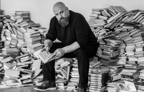 boris dežulović zlo nudi jednostavne odgovore i oslobađa ljude odgovornosti laguna knjige