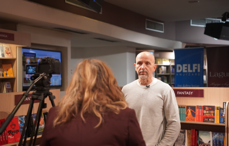  lakše je kada se muka podeli sa nekim aleksandar stanković predstavio novu knjigu f32  laguna knjige